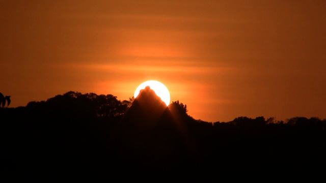 Xunantunich, Belize; Earth Rotation. Шунантунич; вращение Земли (414sp) смотреть онлайн
