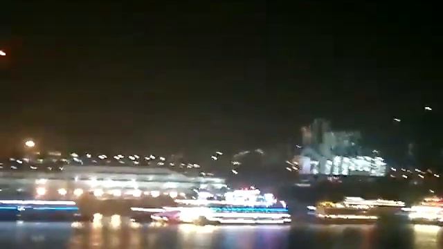 По ночному Чунцину. Nightly Chongqing. смотреть онлайн