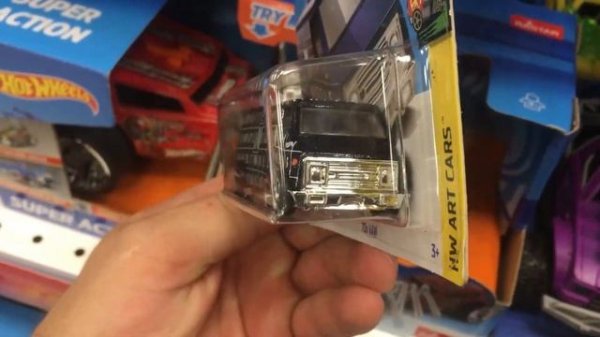 Охота на редкие Хотвилс Hotwheels. Почти премиум по цене мейна?