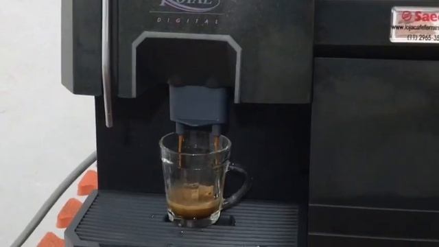 Máquina Café Expresso Saeco Royal Digital 220V смотреть онлайн