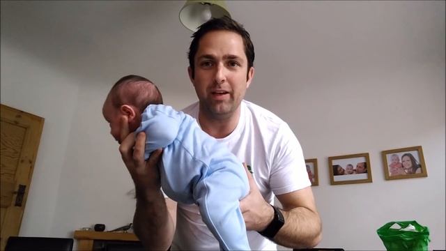 How To Stop A Baby Crying Using The 'Dr Hamilton' Technique. It Works!! :)