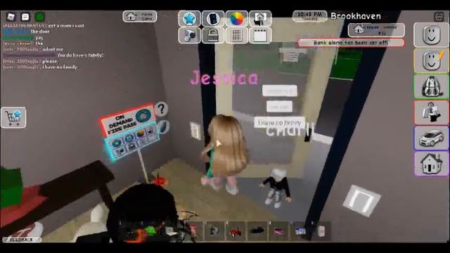 ehhh idk why my house and my family is like CRAZY! {roblox brookhaven} смотреть онлайн