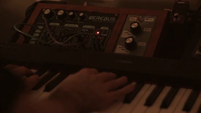 Unfollow and Forget | Ambient | Dreadbox Lil' Erebus смотреть онлайн