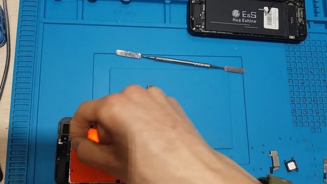 Ремонт Apple iPhone 7Plus замена экрана снятие камеры, динамика, датчика приближения и освещения смотреть онлайн