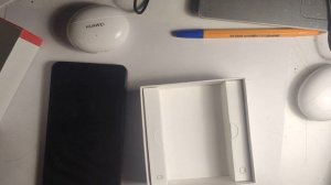 Распаковка и первый запуск беспроводных наушников HUAWEI FreeBuds 5i