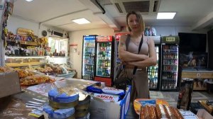 Лёха совращает Надежду, Самый стойкий оказался Семён, Сечин проголодался, приехал на велосипеде'