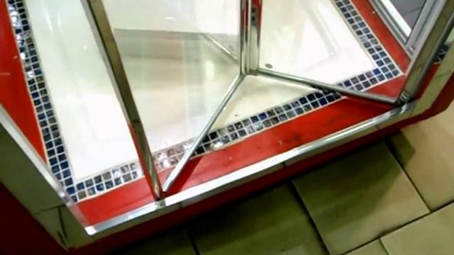 Дверь для душа в нишу TOPK SANSWISS .mp4 смотреть онлайн