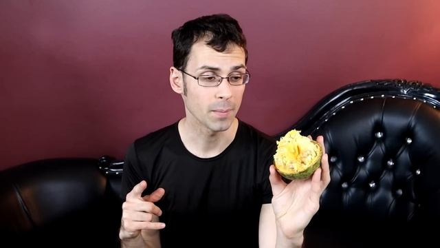 BAEL FRUIT - This Hard Shelled Fruit is Full Of Delicious Pulp! (+ Juice Recipe & Shell Crafts!) смотреть онлайн