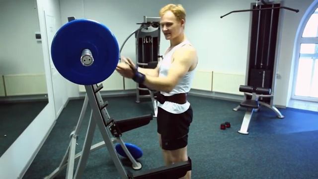 Как приседать со штангой смотреть онлайн