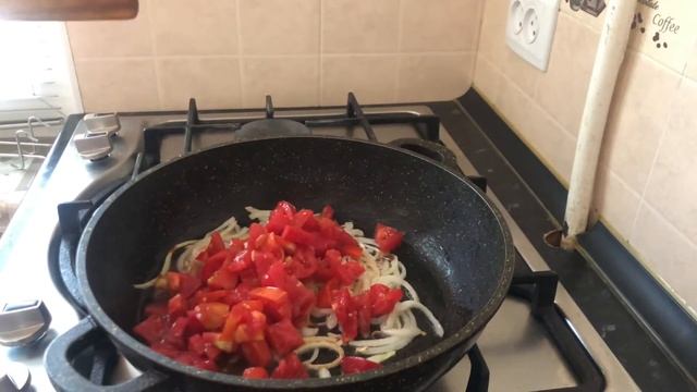 Скумбрия 2 способа приготовления 1. Маринованная 2. Тушенная с овощами. ? смотреть онлайн