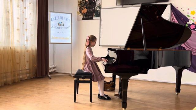 Zapesca Adelina - W.F.Bach - Rigaudon “Spring”/ Бах - Ригодон Весна смотреть онлайн