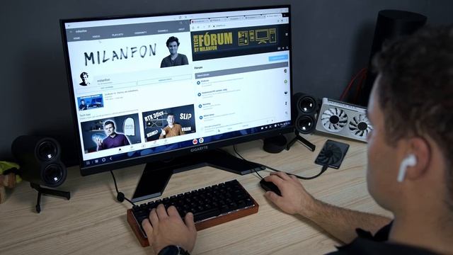 Nejlepší monitor pro více zařízení? Gigabyte M27F/Q смотреть онлайн