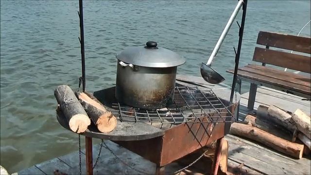 Сплав по реке на плотах смотреть онлайн