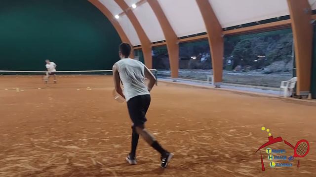 Tennis House internal Five смотреть онлайн
