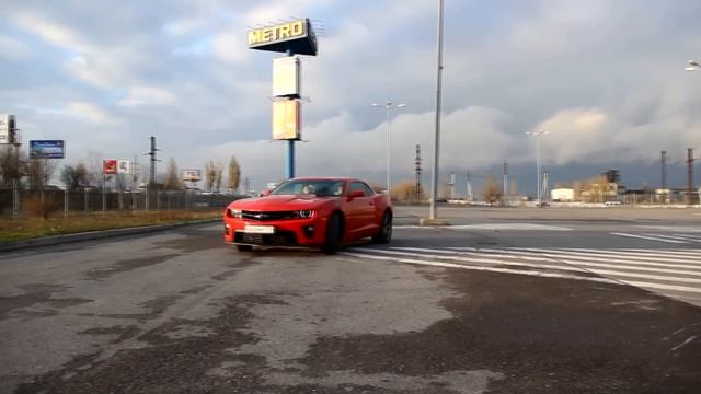 Chevrolet Camaro RS смотреть онлайн