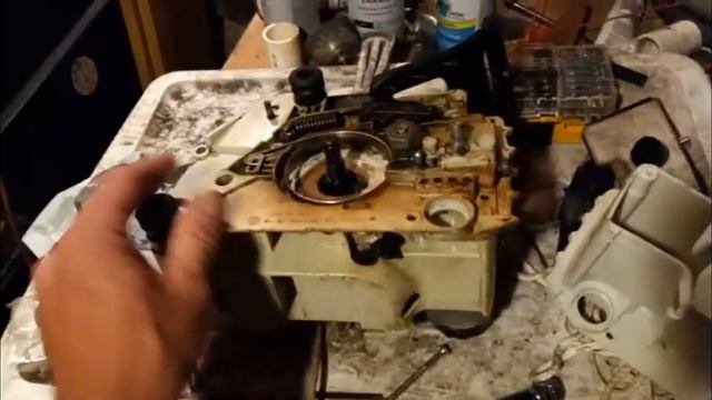 stihl ms170 massive oil leak - replace clutch and oil pump смотреть онлайн