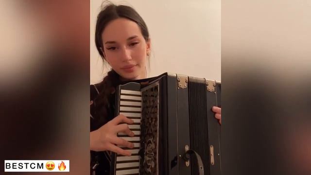 15 ЛЕТНЯЯ ЧЕЧЕНКА УДИВЛЯЕТ СВОИМ ГОЛОСОМ ТЕРКАЦА СУЬЙРЕ 🔥😍 смотреть онлайн