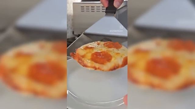 ON RÉAGIT AUX PIRES RECETTES DE CUISINE ! #5 смотреть онлайн