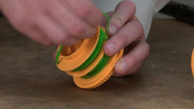 Ryobi Trimmer Repair - How to replace the Reel and Line Assembly смотреть онлайн