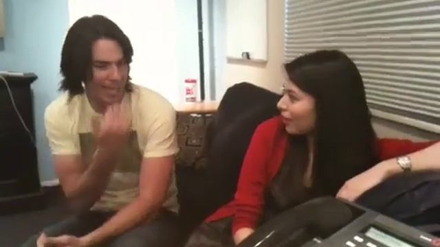 iCarly!!! FAN CALL!!! смотреть онлайн