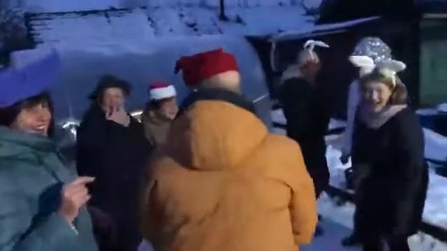 новогодний флешмоб,повеселились смотреть онлайн