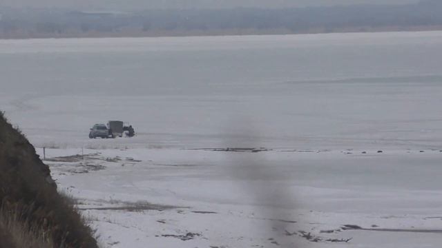 Рыбак на снегоходе. Тавричанка 29.01.2023 смотреть онлайн