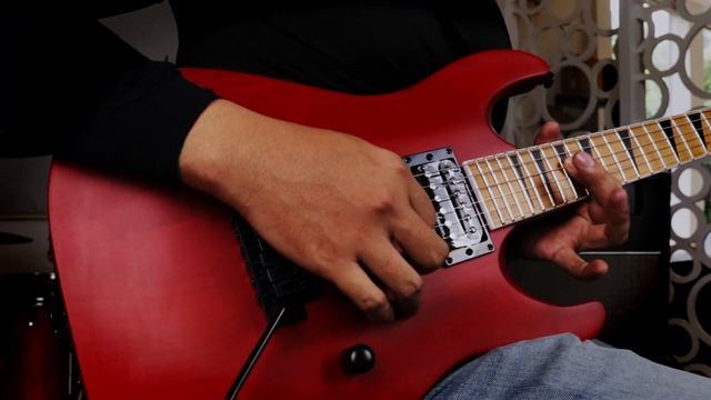 Jackson JS Series Dinky Arch Top JS24 DKAM - Playthru смотреть онлайн