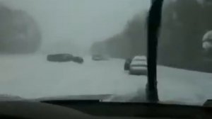 Ауди а8 Валит по снегу.