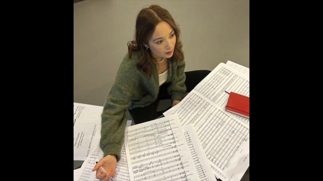 a sunday kind of love - laufey смотреть онлайн