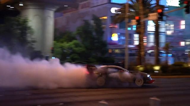 Ken Block drifting through Las Vegas смотреть онлайн