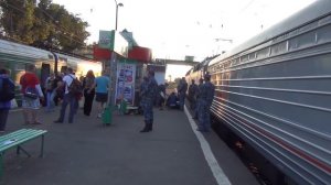 Заключенных привезли на зону в Можайске.
