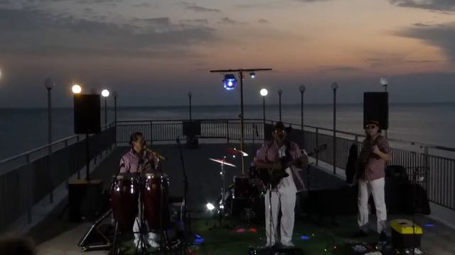 Вечером на Чёрном море, п. Ольгинка. смотреть онлайн