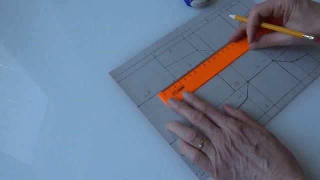 Автомобиль из картона смотреть онлайн