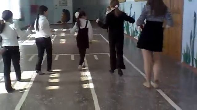 Диана и её девчонки** смотреть онлайн