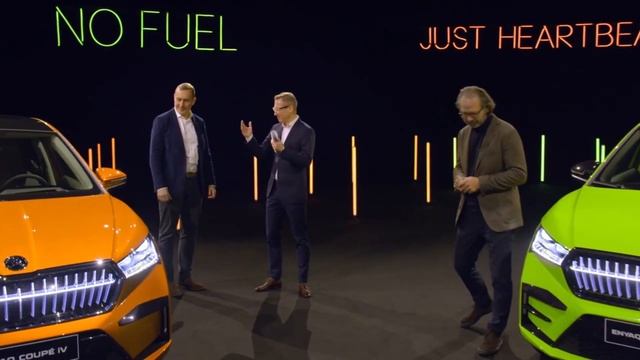 Skoda ENYAQ Coupe iV (2022) Unveiling and Features Deep Dive смотреть онлайн