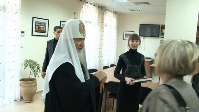 Патриарх посетил Российский центр культуры и науки смотреть онлайн