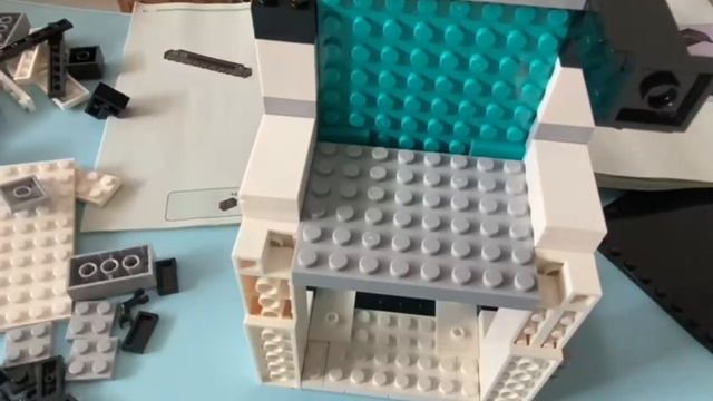 Building a Minecraft Lego set (The Panda Haven) смотреть онлайн