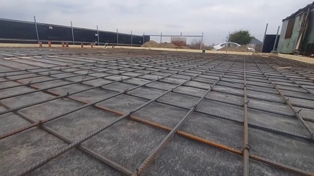 ПЛИТА фундамента . АРМАТУРА 12 мм. в одну сетку смотреть онлайн