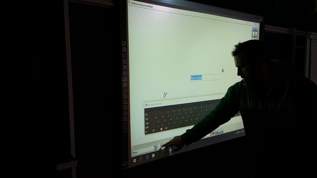 Hitachi Starboard smartboard and Hitachi ED-A100 projector смотреть онлайн