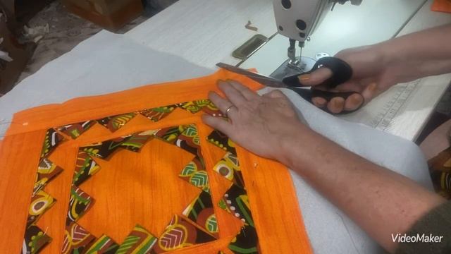 TAPETE DE RETALHOS COM TIRAS E BIQUINHOS смотреть онлайн