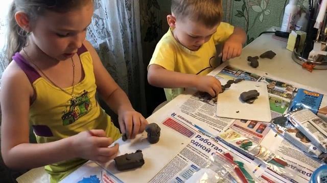 Лепим из глины [Собачку] смотреть онлайн