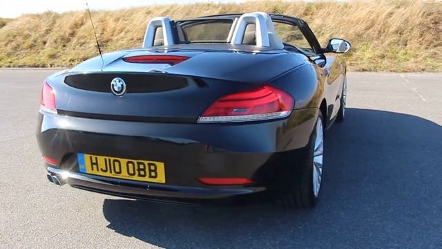 BMW Z4 23i Sapphire Black, Pure White Design Package смотреть онлайн