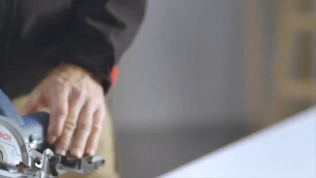 Bosch Cordless Circular Saw GKS 12 V LI Professional смотреть онлайн