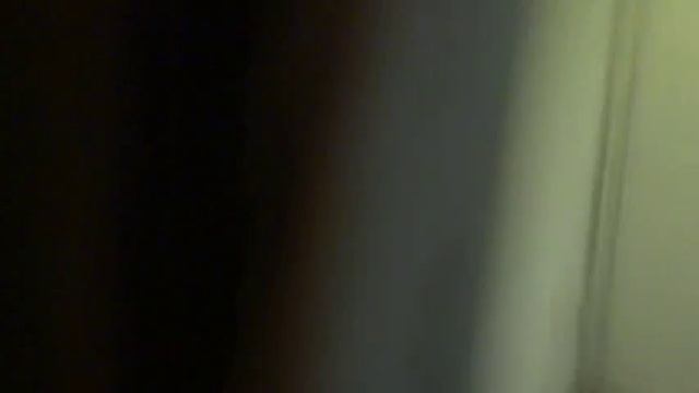 Открываем малую створку в лифте смотреть онлайн