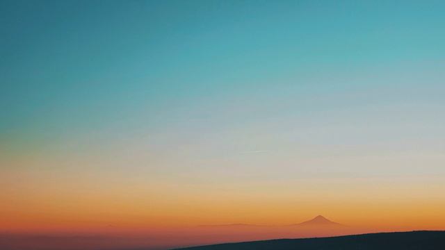 DVRST • Close Eyes (Lyrics)