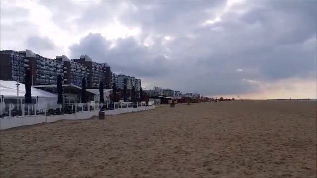 The beach of Scheveningen смотреть онлайн