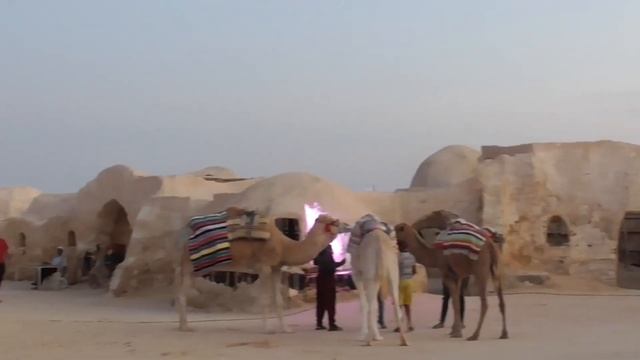 Тунис.Где отдохнуть. Путешествие по Сахаре.Обзор двухдневной экскурсии по Сахаре смотреть онлайн