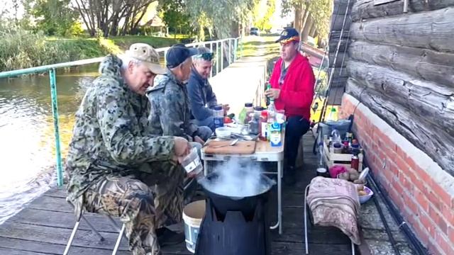 ШУЛЮМ ИЗ ДИЧИ НА ВОДЕ. ОХОТА НА КУБАНИ НА УТКУ. РЕЦЕПТ СУПА ИЗ УТКИ. СЮФ КРАСНОДАРСКИЙ