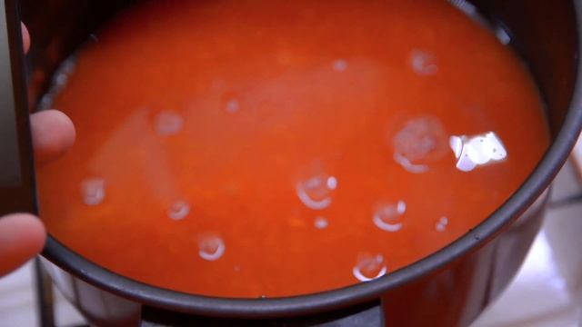 Томатный сок БЕЗ пестицидов дома / How to Make real Tomato Juice from Tomatoes pesticides free. смотреть онлайн
