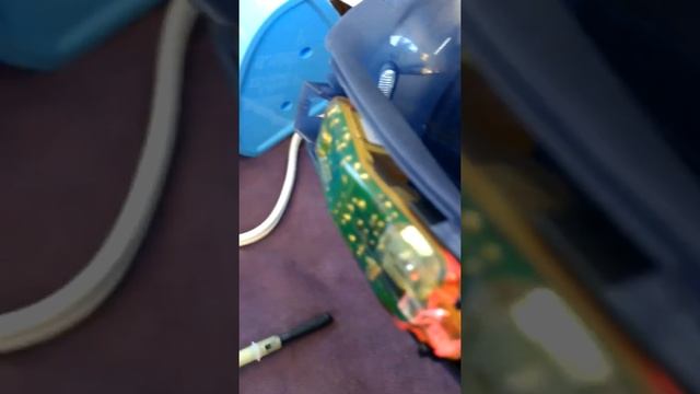 cómo arreglar plancha tfall que falla de la tarjeta electrónica смотреть онлайн